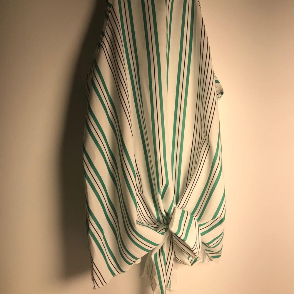 Striped tie up tank